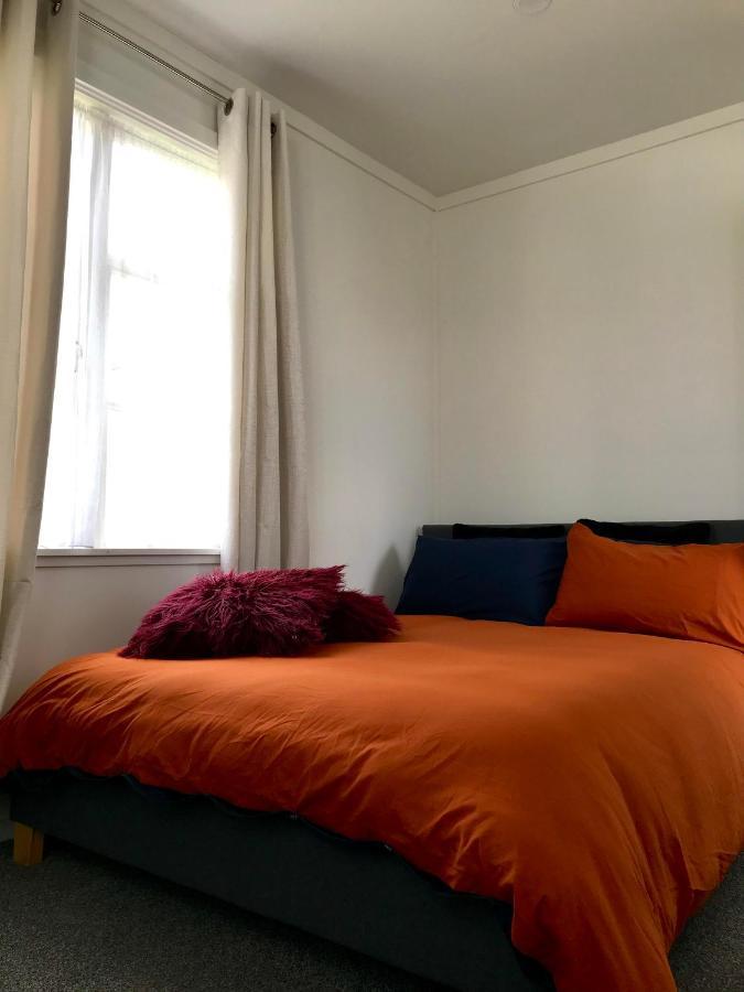 Bright & Comfy Stay In Newly Renovated Home With Parking 오클랜드 외부 사진