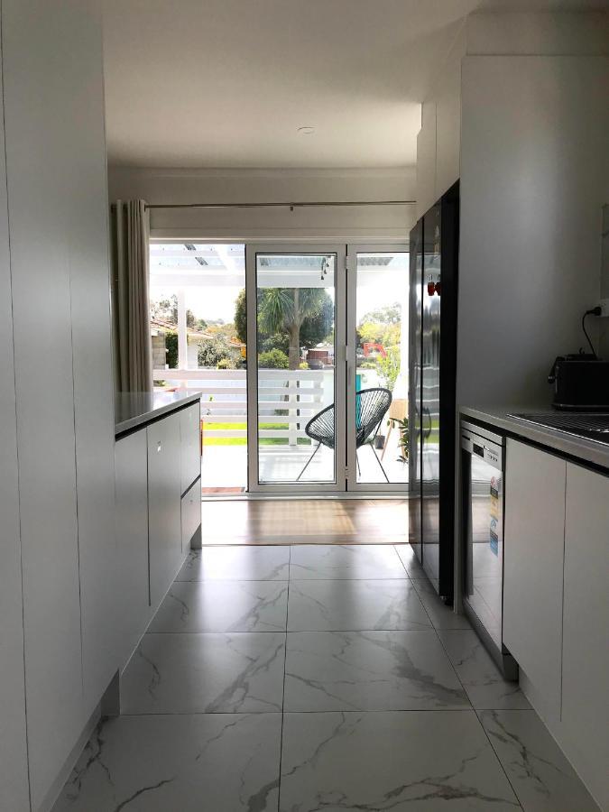Bright & Comfy Stay In Newly Renovated Home With Parking 오클랜드 외부 사진