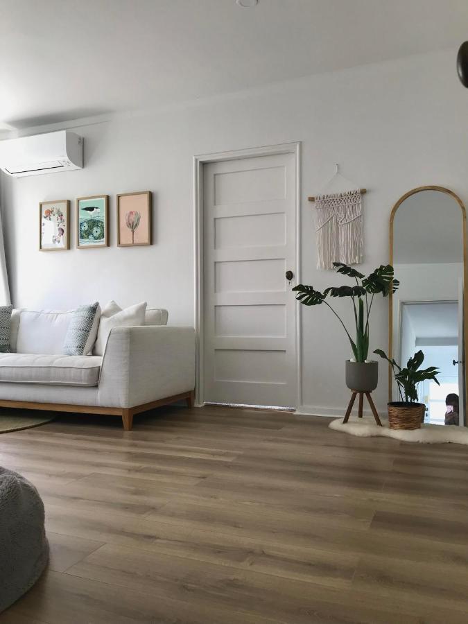 Bright & Comfy Stay In Newly Renovated Home With Parking 오클랜드 외부 사진